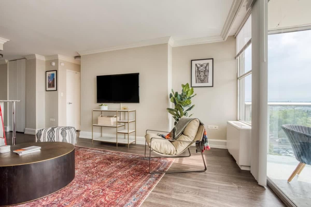 Two 800 Tower Cozysuites With Gym! 8fl * Louisville